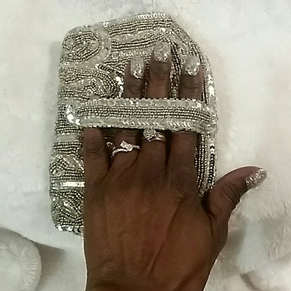 CLUTCH - Picture 2 of 3